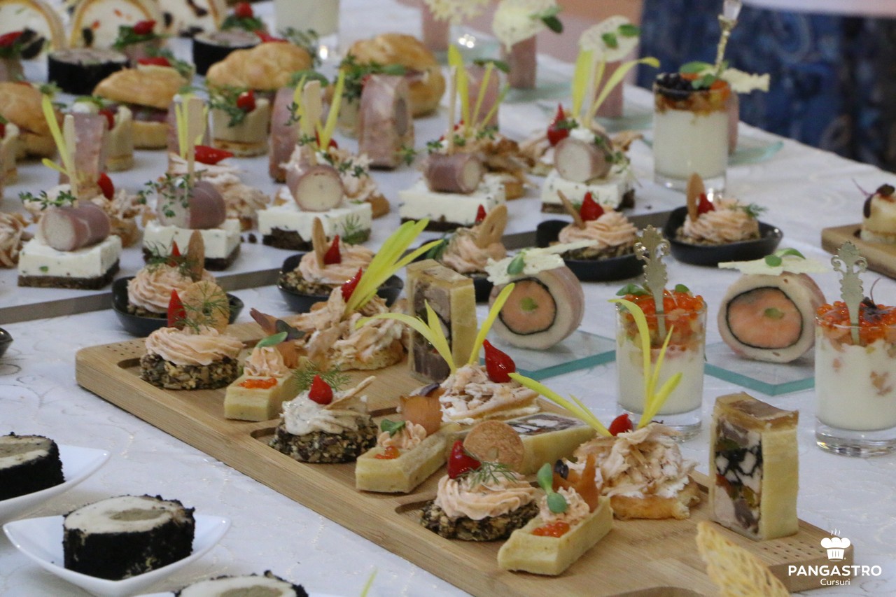 Meniuri complete pentru evenimente, 16-17 aprilie 2019