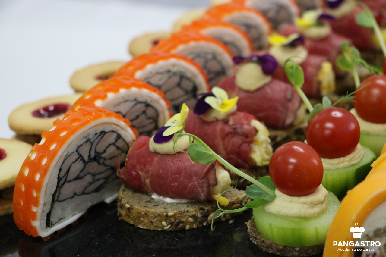 Meniuri complete pentru evenimente, 16-17 aprilie 2019